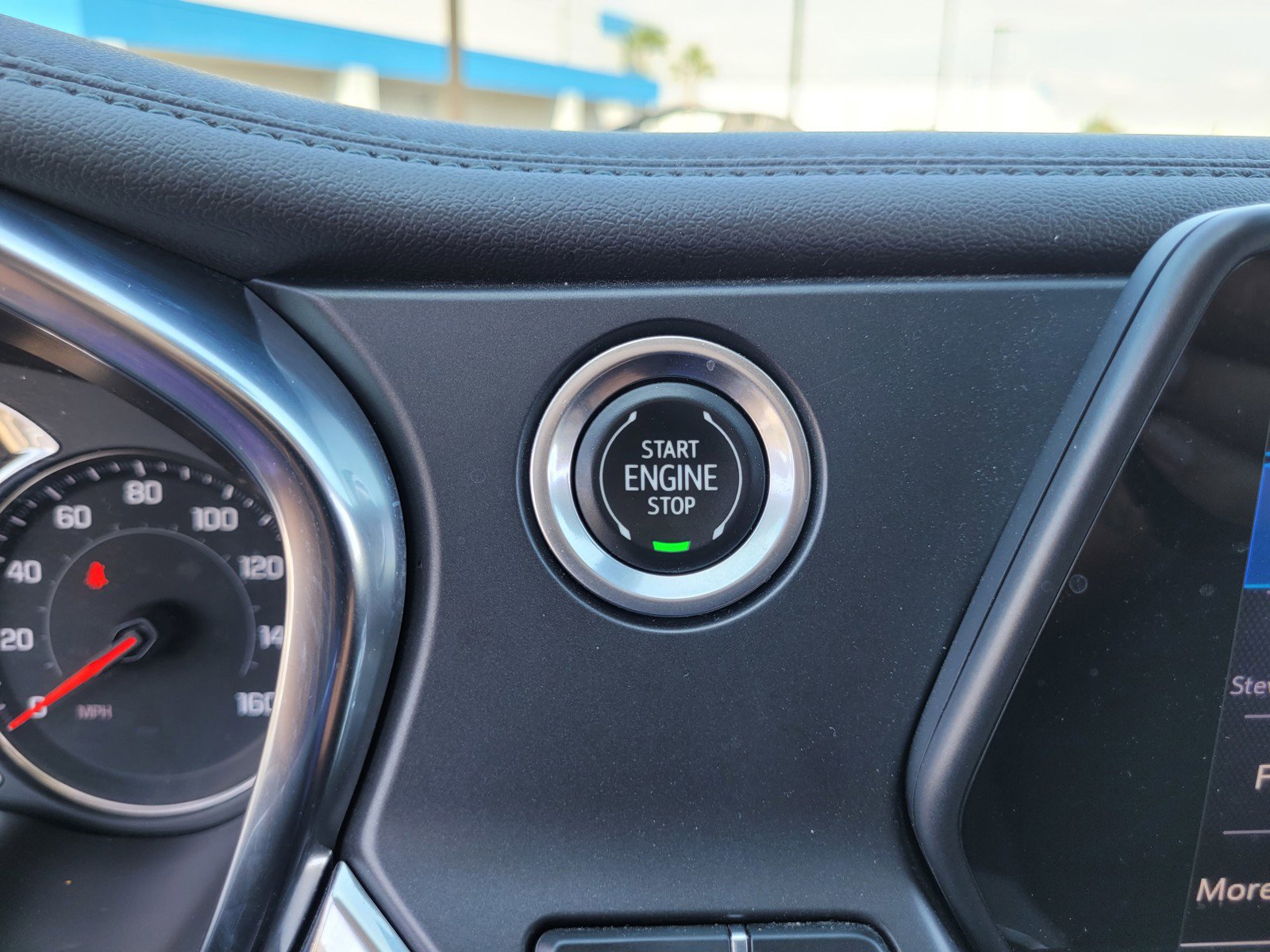 Used 2022 Chevrolet Blazer LT image 23