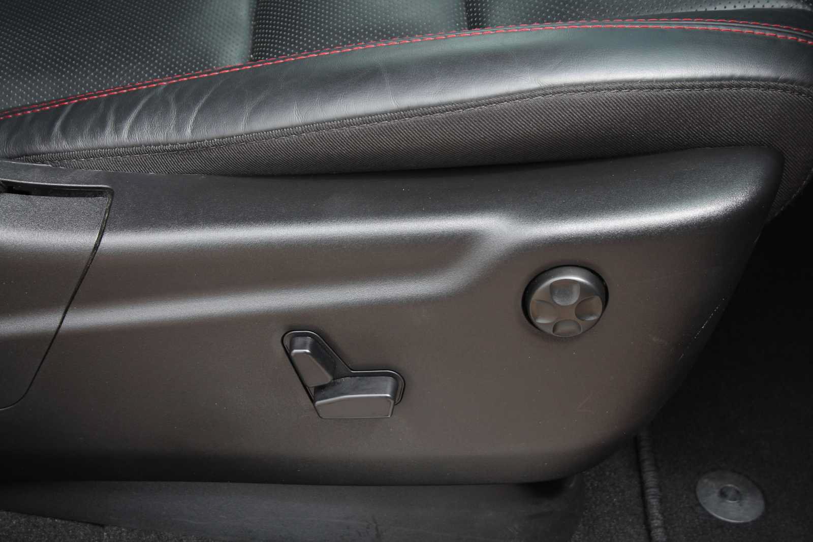 Used 2025 Dodge Durango GT AWD/4WD image 20