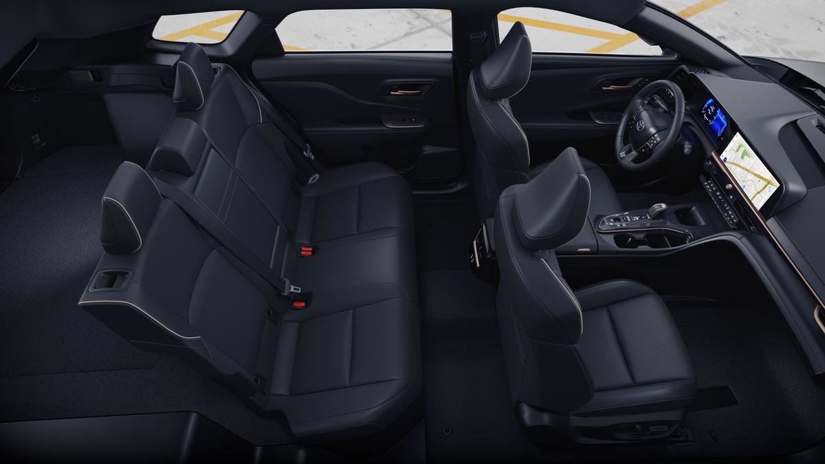 New 2026 Toyota Crown Signia AWD/4WD image 4