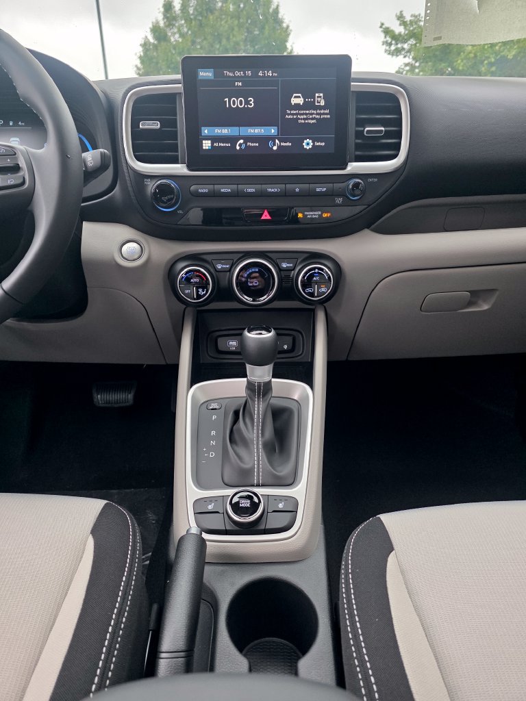 New 2026 Hyundai Venue SEL FWD image 40