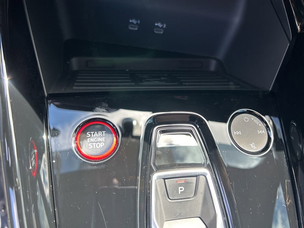 Used 2025 Audi RS 3 image 44