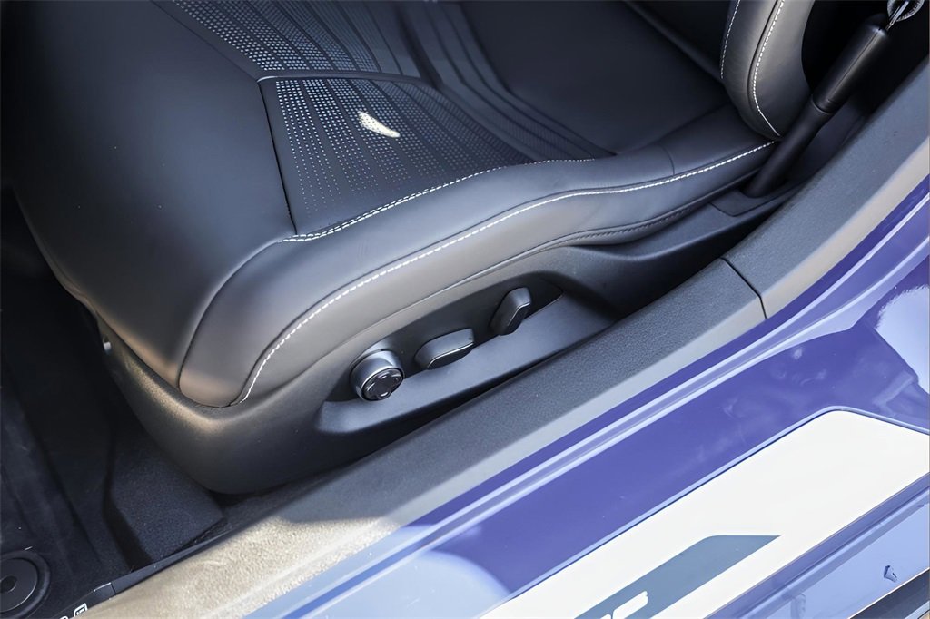 Used 2025 Chevrolet Corvette Z06 w/ Stealth Interior Trim Package image 8