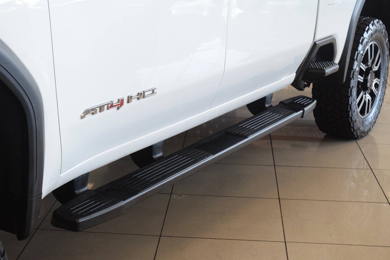 Used 2020 GMC Sierra 2500 AT4 w/ AT4 Premium Package AWD/4WD image 10