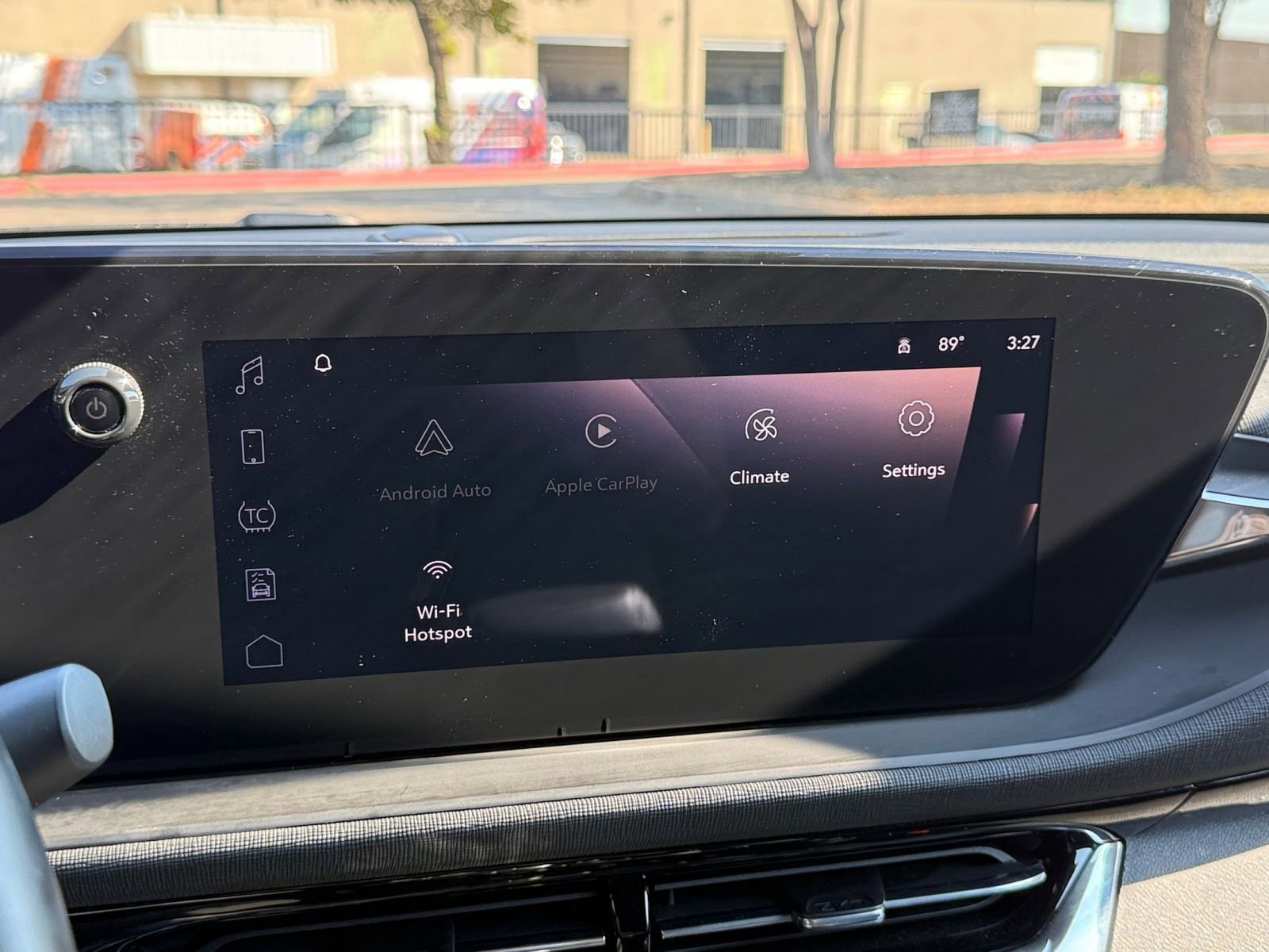 Used 2025 Buick Envista Sport Touring image 21