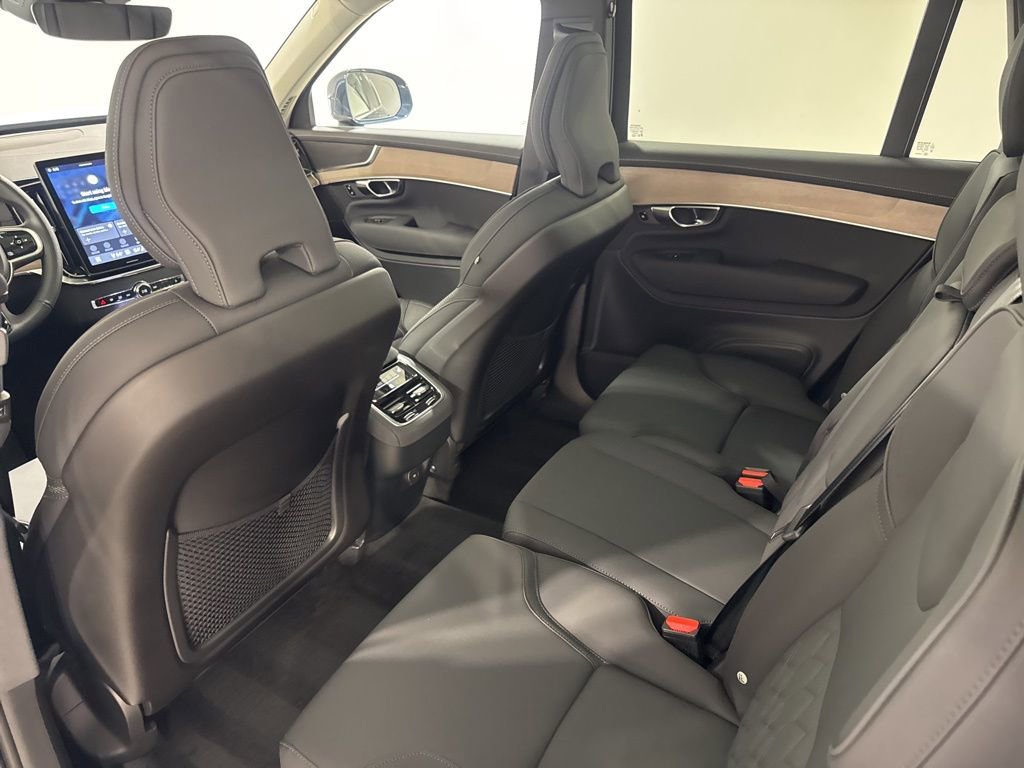 Used 2026 Volvo XC90 B6 Core w/ Protection Package Premier AWD/4WD image 21