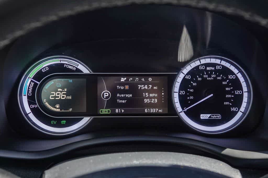 Certified 2017 Kia Niro FWD image 23