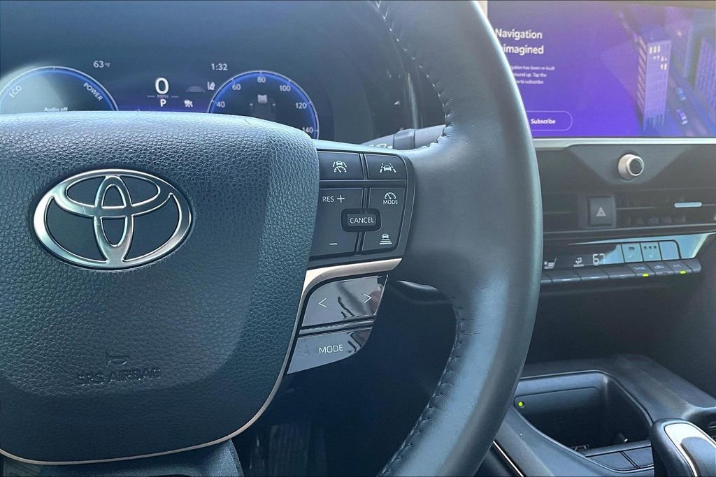 Used 2023 Toyota Crown XLE image 19