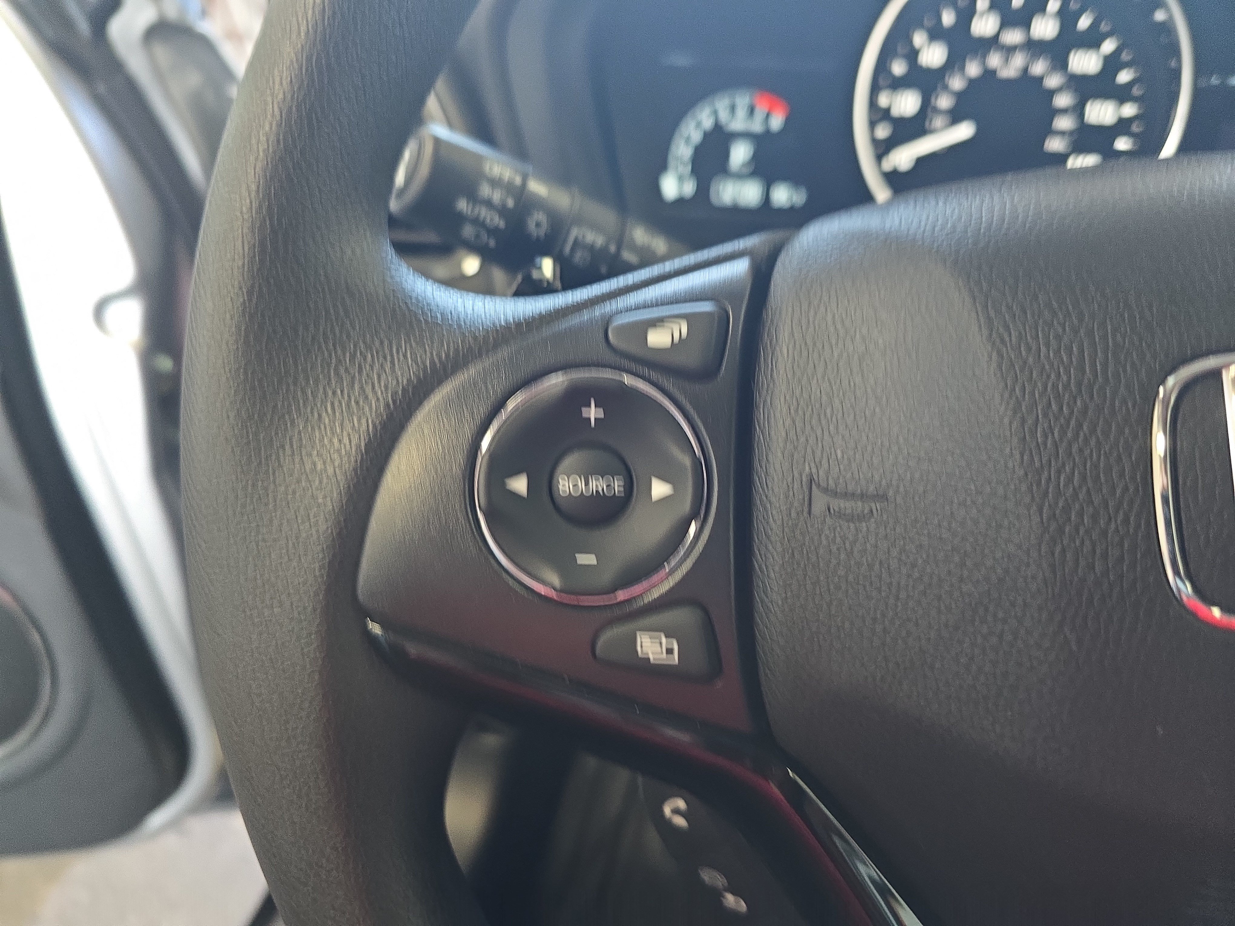 Used 2020 Honda HR-V EX image 17