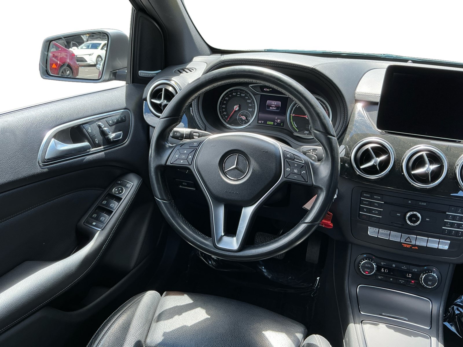 Used 2017 Mercedes-Benz B 250e image 11