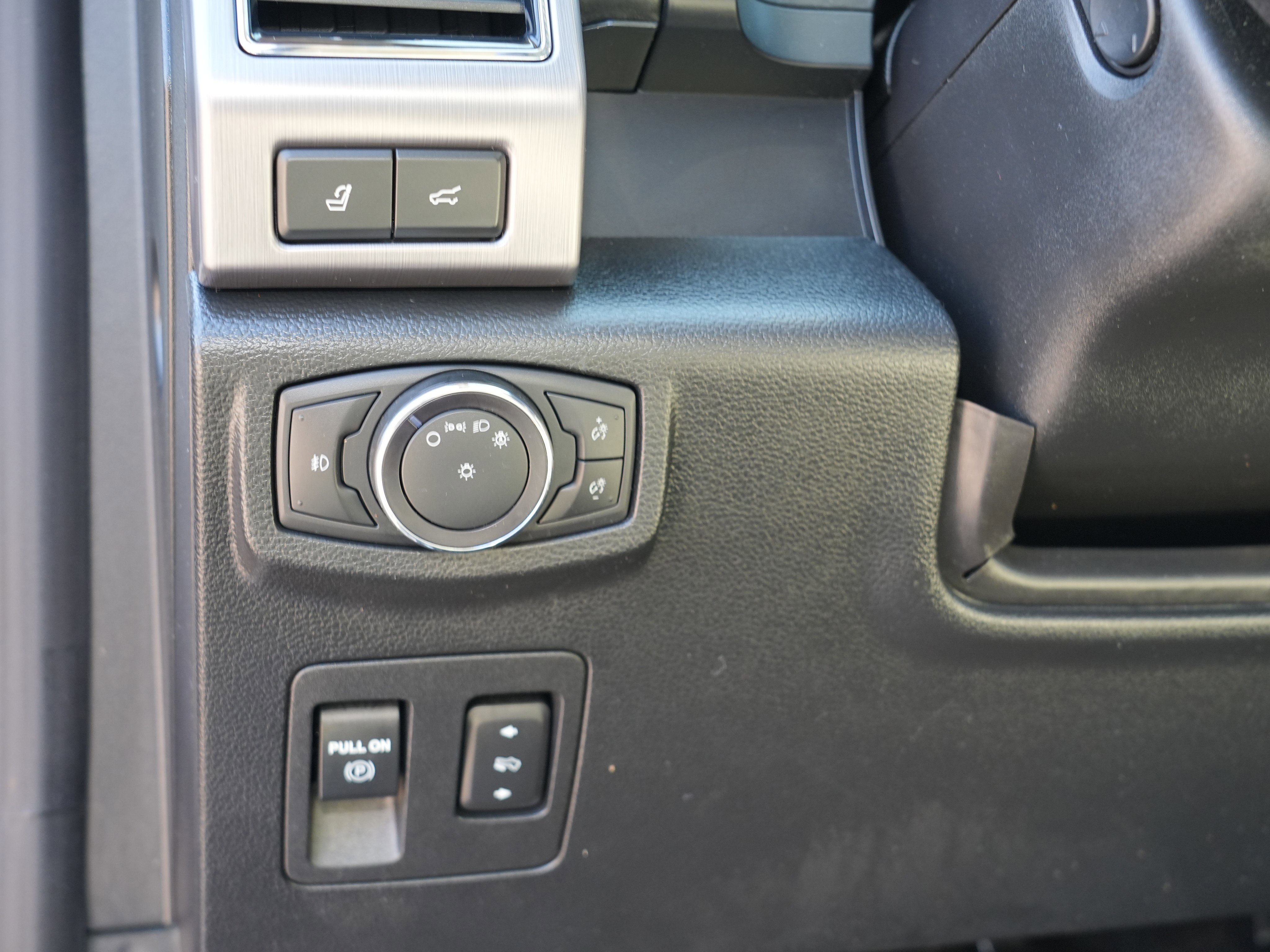 Used 2021 Ford Expedition Max Platinum AWD/4WD image 16