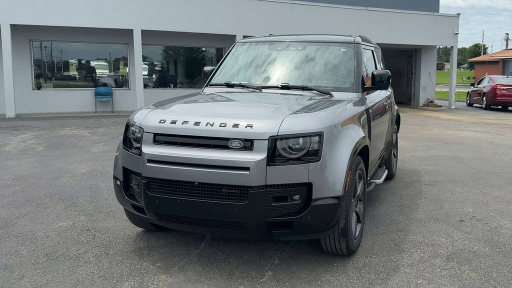 Used 2023 Land Rover Defender 90 X-Dynamic SE AWD/4WD image 2