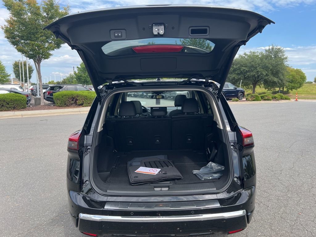 New 2026 Nissan Rogue Platinum image 31