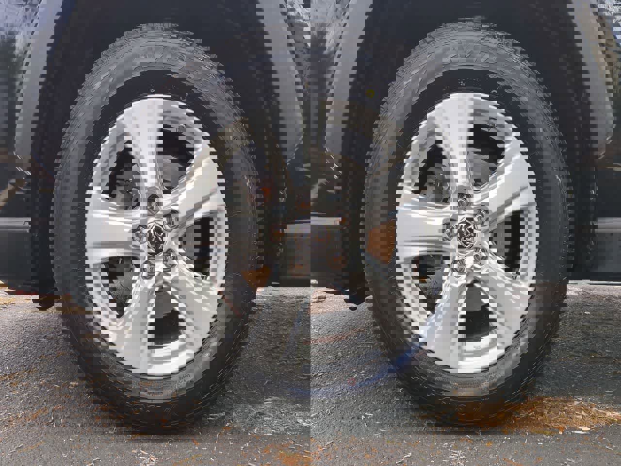 Used 2019 Toyota RAV4 XLE w/ Convenience Package image 14