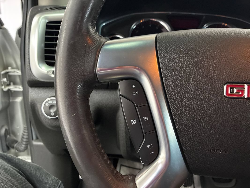 Used 2015 GMC Acadia SLE AWD/4WD image 12