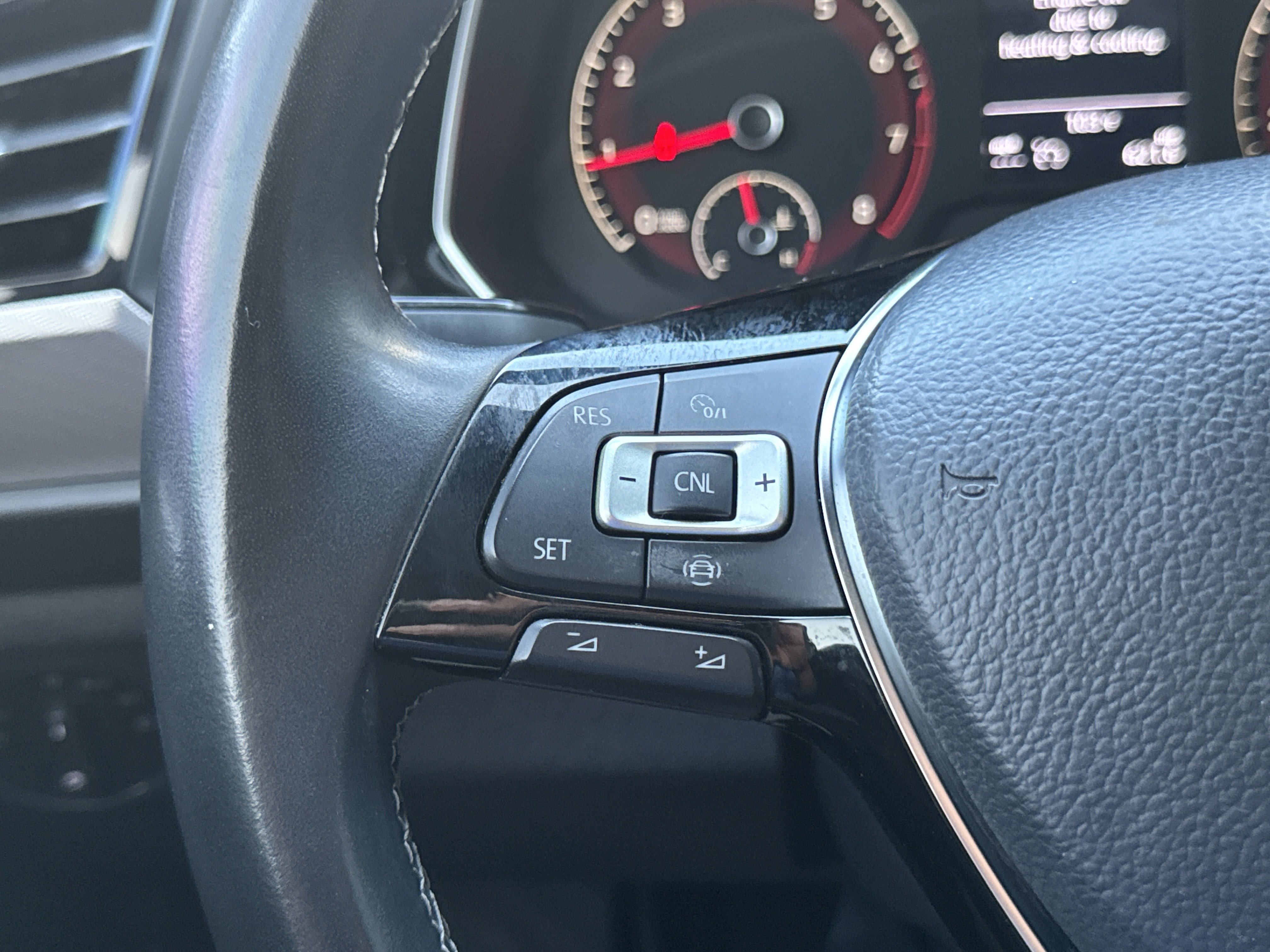 Used 2019 Volkswagen Jetta R-Line FWD image 14