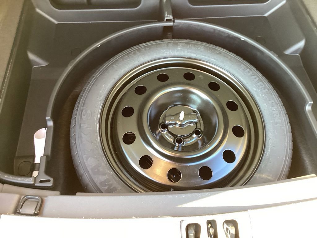 Used 2020 Lincoln Nautilus Reserve w/ Cargo Utility Package image 15