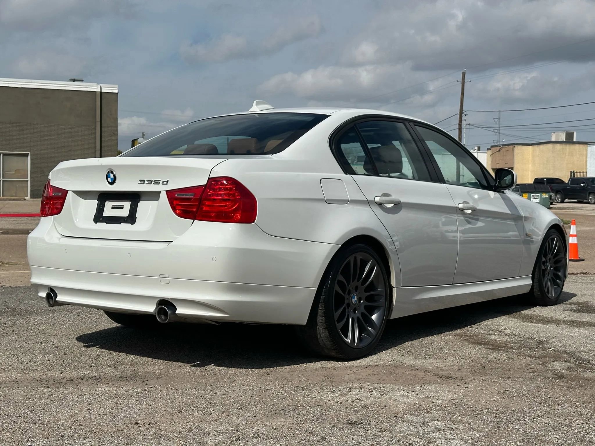Used 2010 BMW 335d Sedan image 7