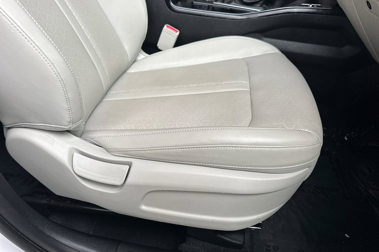 Used 2022 Kia Sorento EX w/ Panoramic Sunroof Package image 24