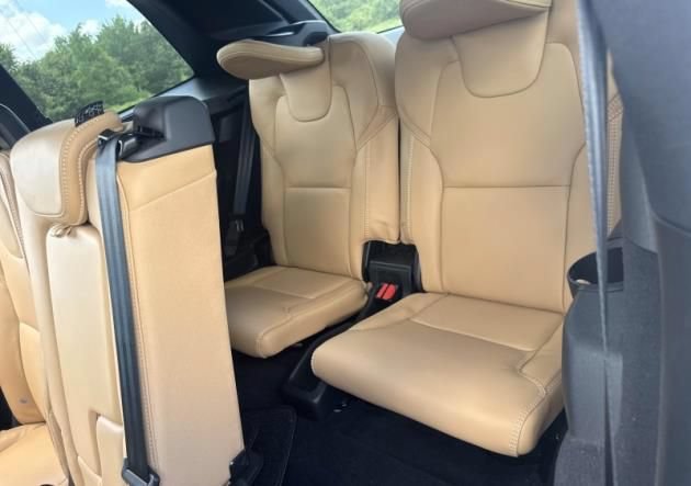 Used 2024 Volvo XC90 T8 Ultimate w/ Protection Package Premier AWD/4WD image 18