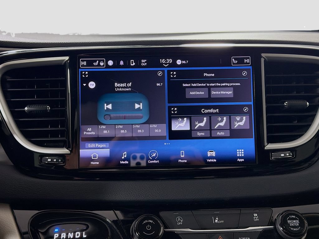 Used 2022 Chrysler Pacifica Touring-L FWD image 15