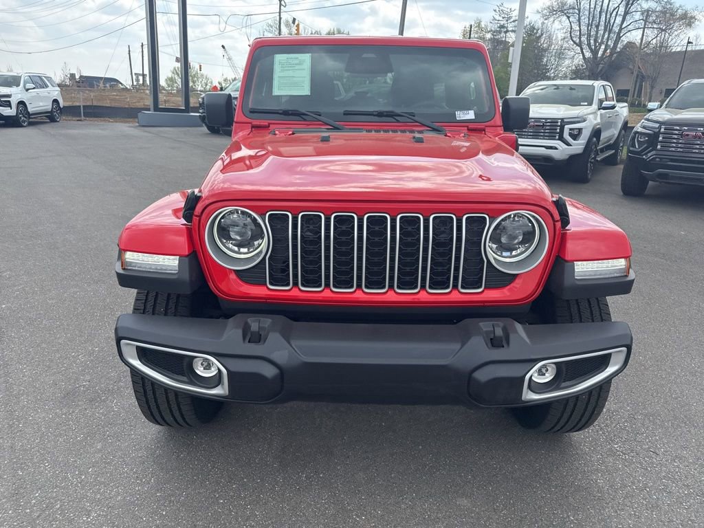 Used 2025 Jeep Wrangler Unlimited Sahara w/ Safety Group AWD/4WD image 8