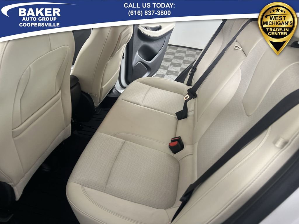 Used 2023 Buick Encore GX Select w/ Safety Package II image 24