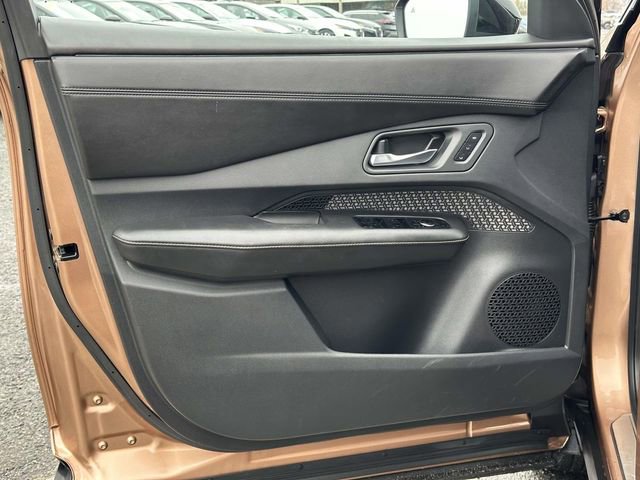 Used 2023 Nissan Ariya PREMIERE image 13