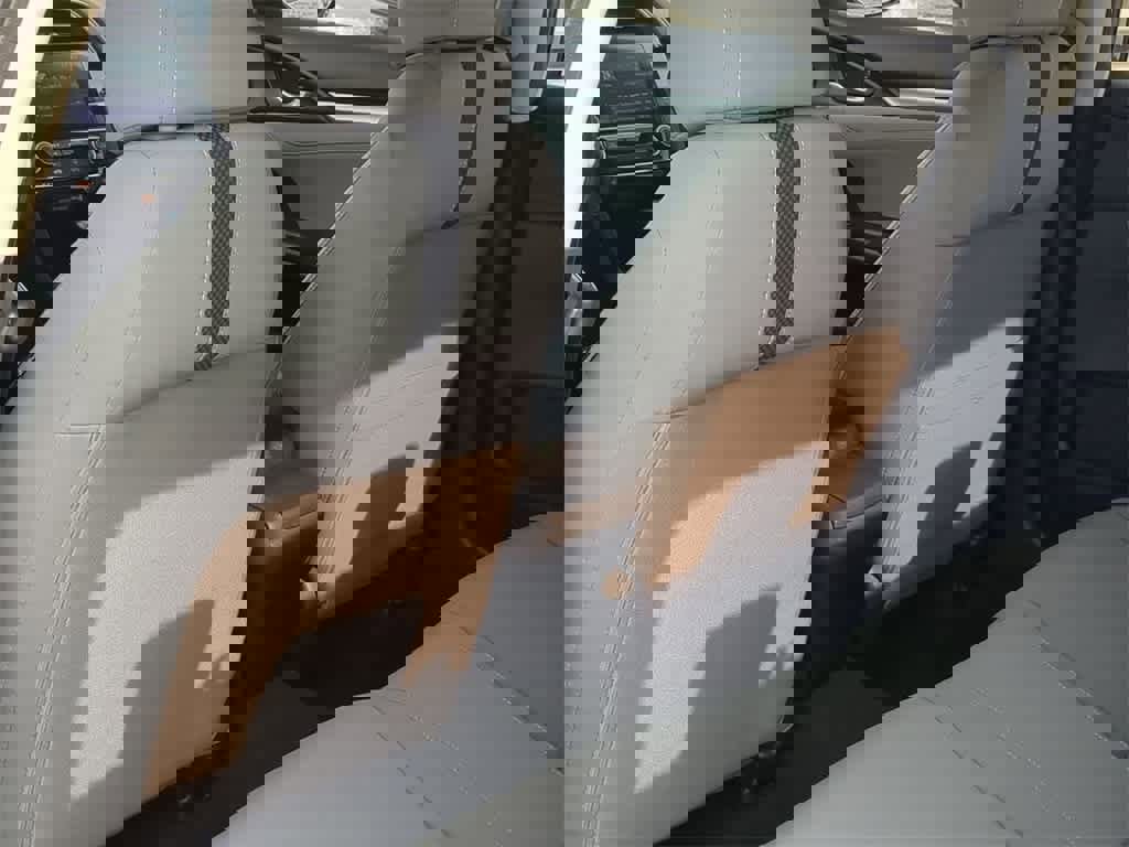 Used 2019 Honda Civic EX image 17