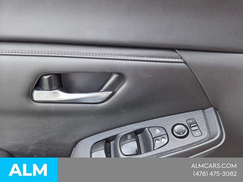 Used 2024 Nissan Sentra SV FWD image 26