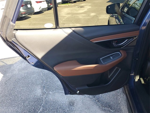 Used 2022 Subaru Outback Touring w/ Popular Package #2 image 32