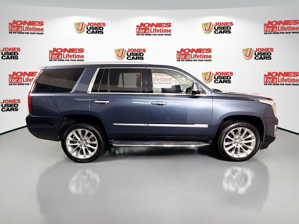 Used 2020 Cadillac Escalade Luxury image 17