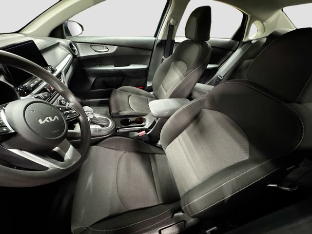 Used 2023 Kia Forte LXS w/ LXS Technology Package FWD image 19