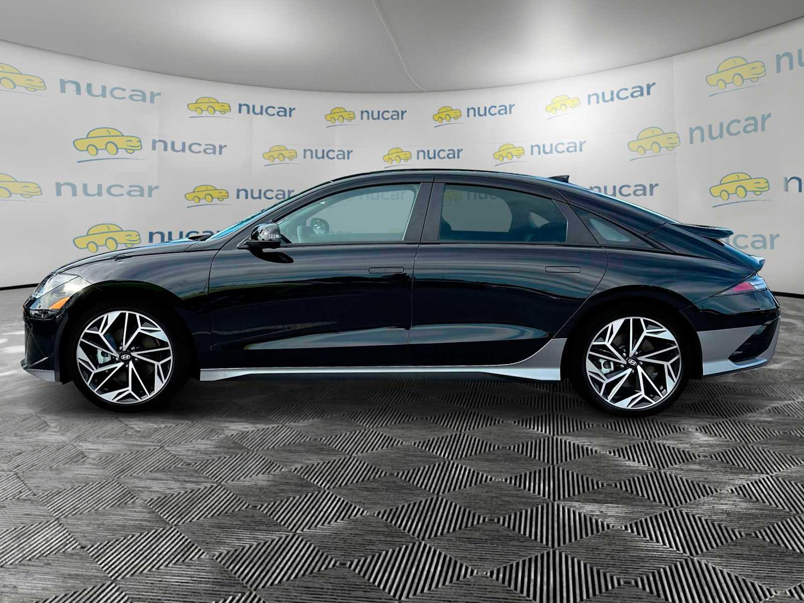 New 2024 Hyundai Ioniq 6 SEL image 4