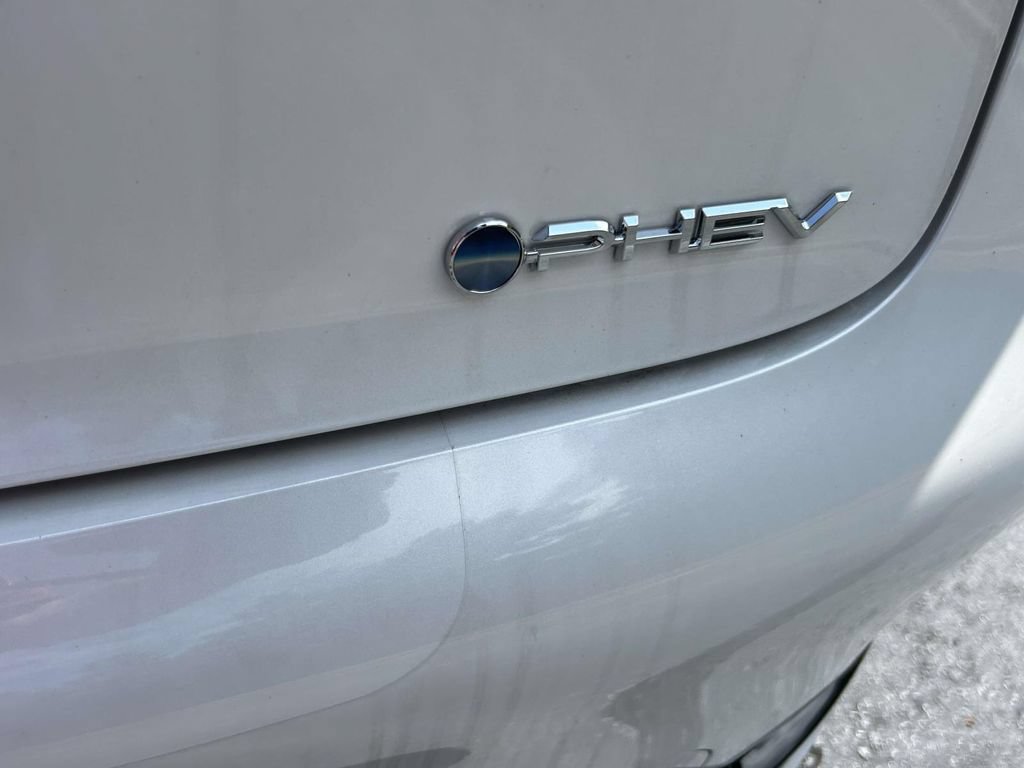 New 2026 Toyota Prius Plug-In Hybrid w/ Limited Premium Package FWD image 10