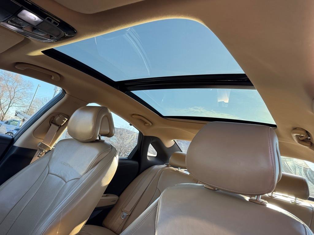 Used 2015 Hyundai Azera Limited FWD image 36