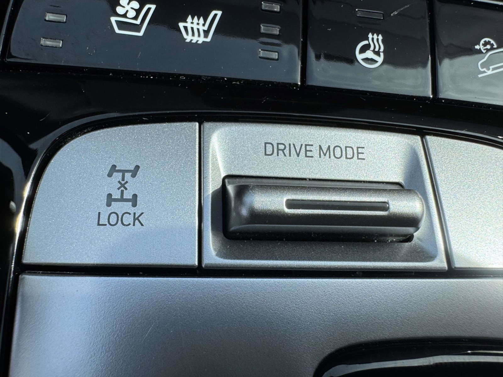 Used 2024 Hyundai Tucson Limited image 34