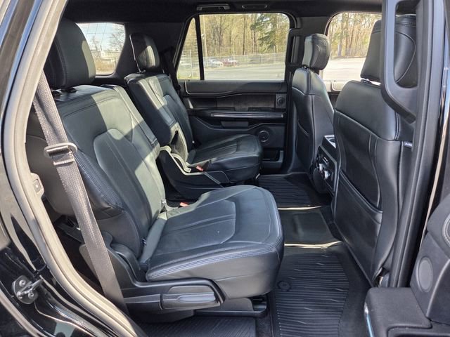 Used 2018 Ford Expedition Limited w/ Equipment Group 302A AWD/4WD image 13