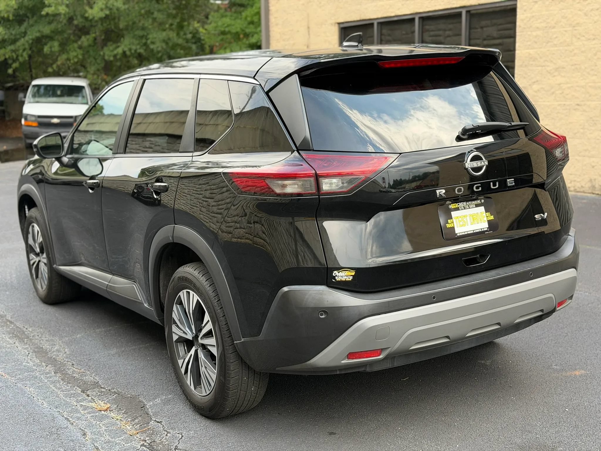 Used 2022 Nissan Rogue SV FWD image 9