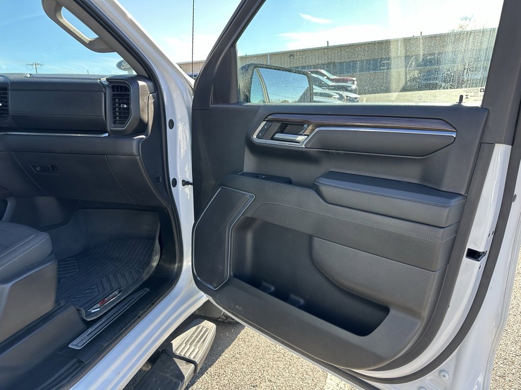 Used 2024 Chevrolet Silverado 1500 LT Trail Boss w/ Protection Package image 17