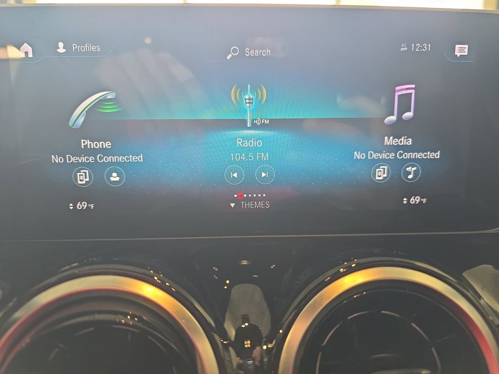 Certified 2021 Mercedes-Benz GLB 250 4MATIC image 23
