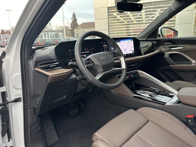 New 2025 Audi Q5 Premium Plus image 17
