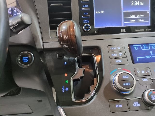 Used 2019 Toyota Sienna Limited AWD/4WD image 17