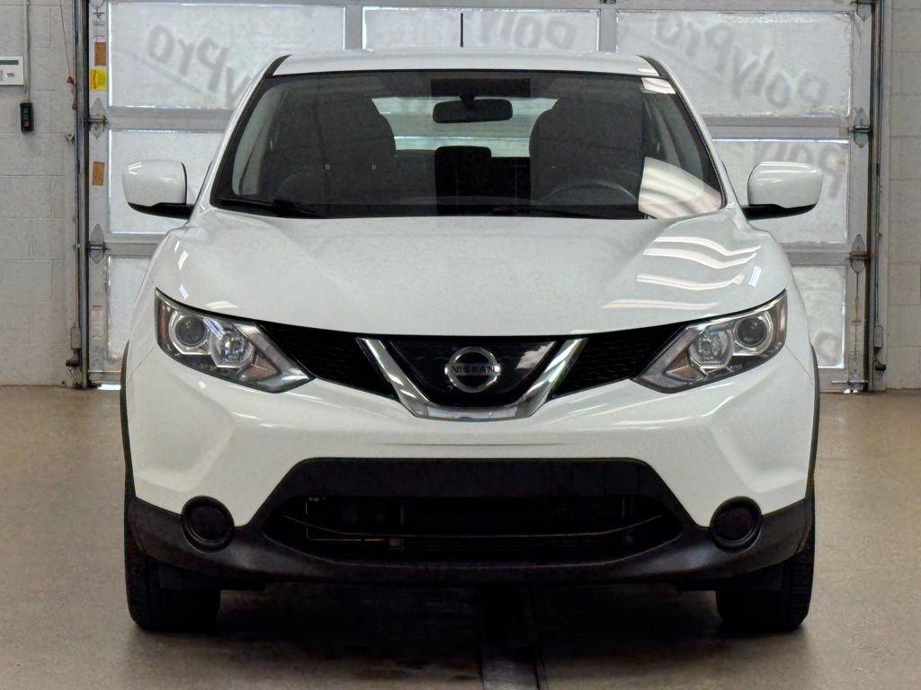 Used 2016 Nissan Rogue S w/ Appearance Package image 2