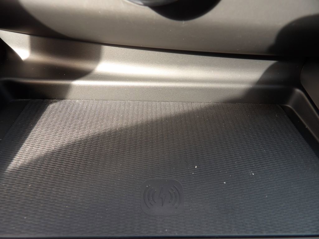 New 2026 Volvo XC60 T8 Core w/ Protection Package Premier image 22