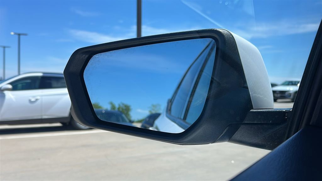 Used 2022 GMC Terrain SLT image 18