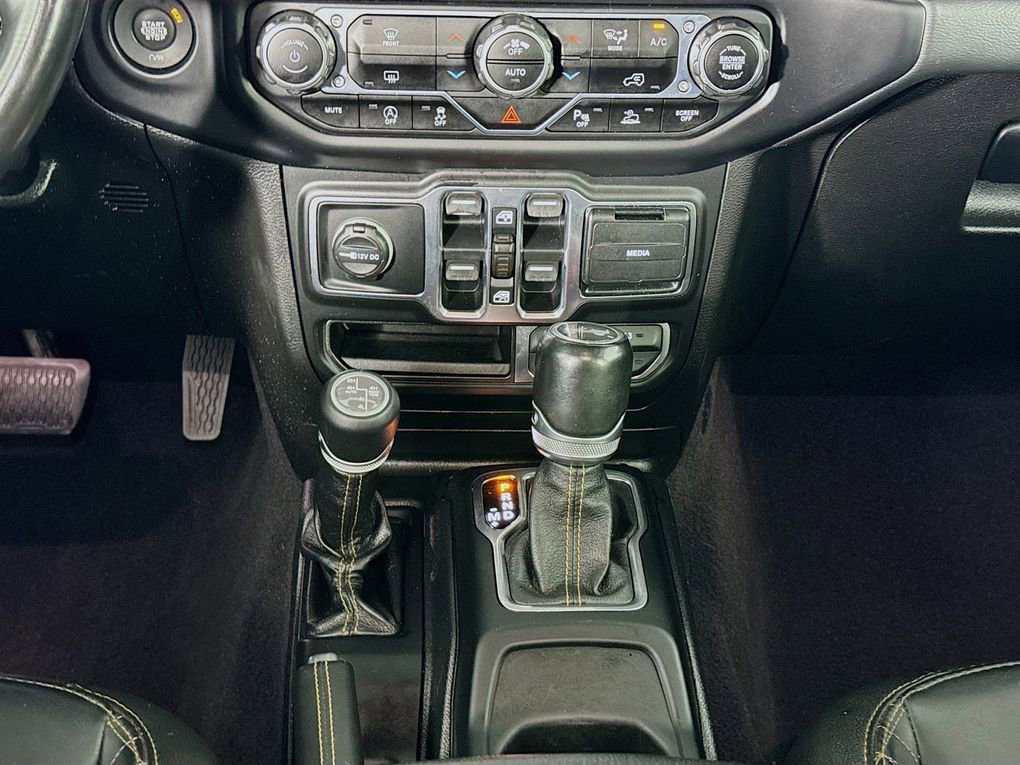 Used 2021 Jeep Wrangler Unlimited Sahara image 35