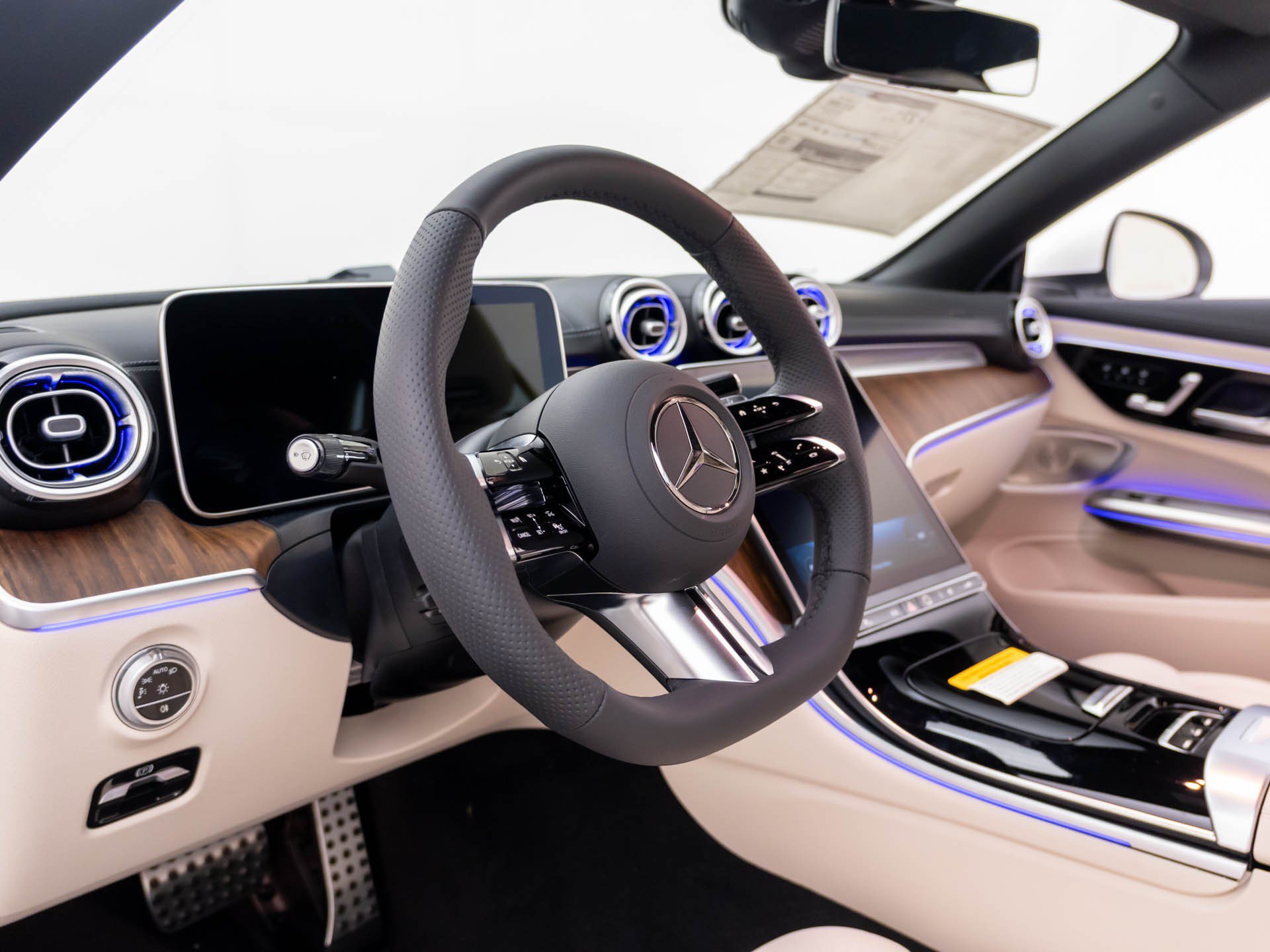 New 2027 Mercedes-Benz CLE 300 4MATIC Cabriolet image 11