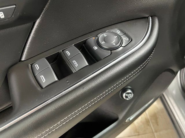 Used 2023 Buick Envision Avenir image 23