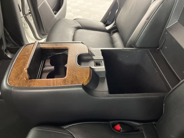 Used 2024 Nissan Armada SL w/ Captain's Chairs Package RWD image 39