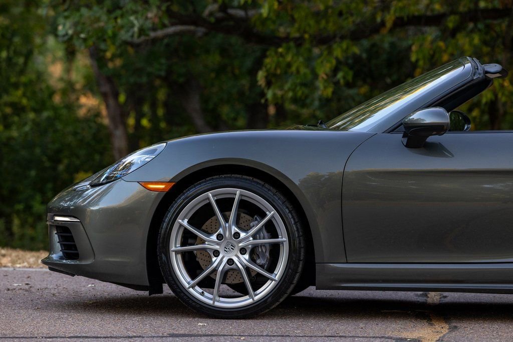 Used 2021 Porsche 718 Boxster Base w/ Premium Package image 62